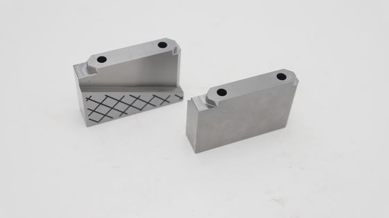 পাউডার আবরণ ডাই কাস্টিং ছাঁচ অংশ SKD11 62HRC কঠোরতা